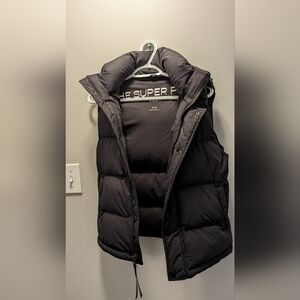 Aritzia Super Puff Vest